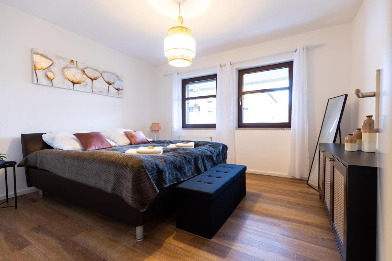 Design-Ferienwohnung In Bad Neuenahr: Platz Fuer 4, Kueche, Wifi, Netflix Ngoại thất bức ảnh