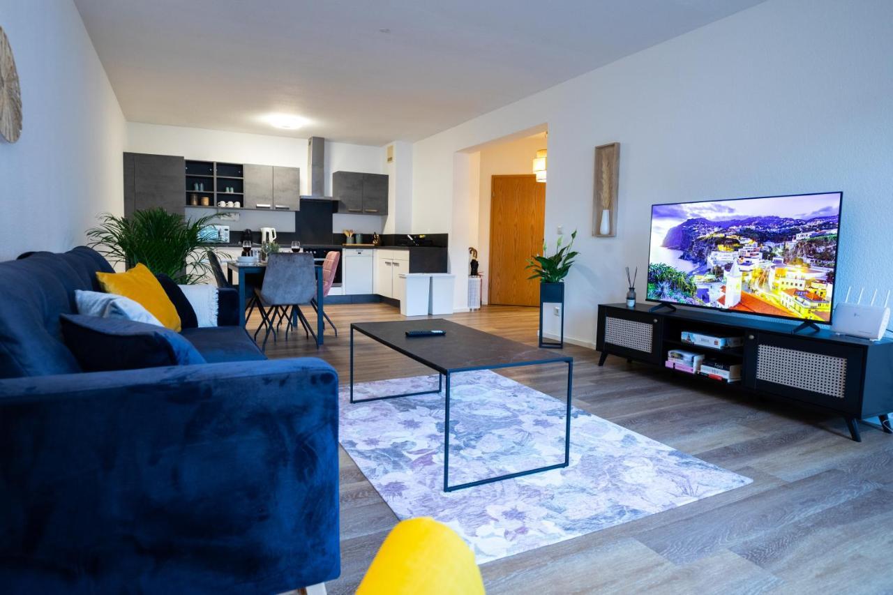 Design-Ferienwohnung In Bad Neuenahr: Platz Fuer 4, Kueche, Wifi, Netflix Ngoại thất bức ảnh