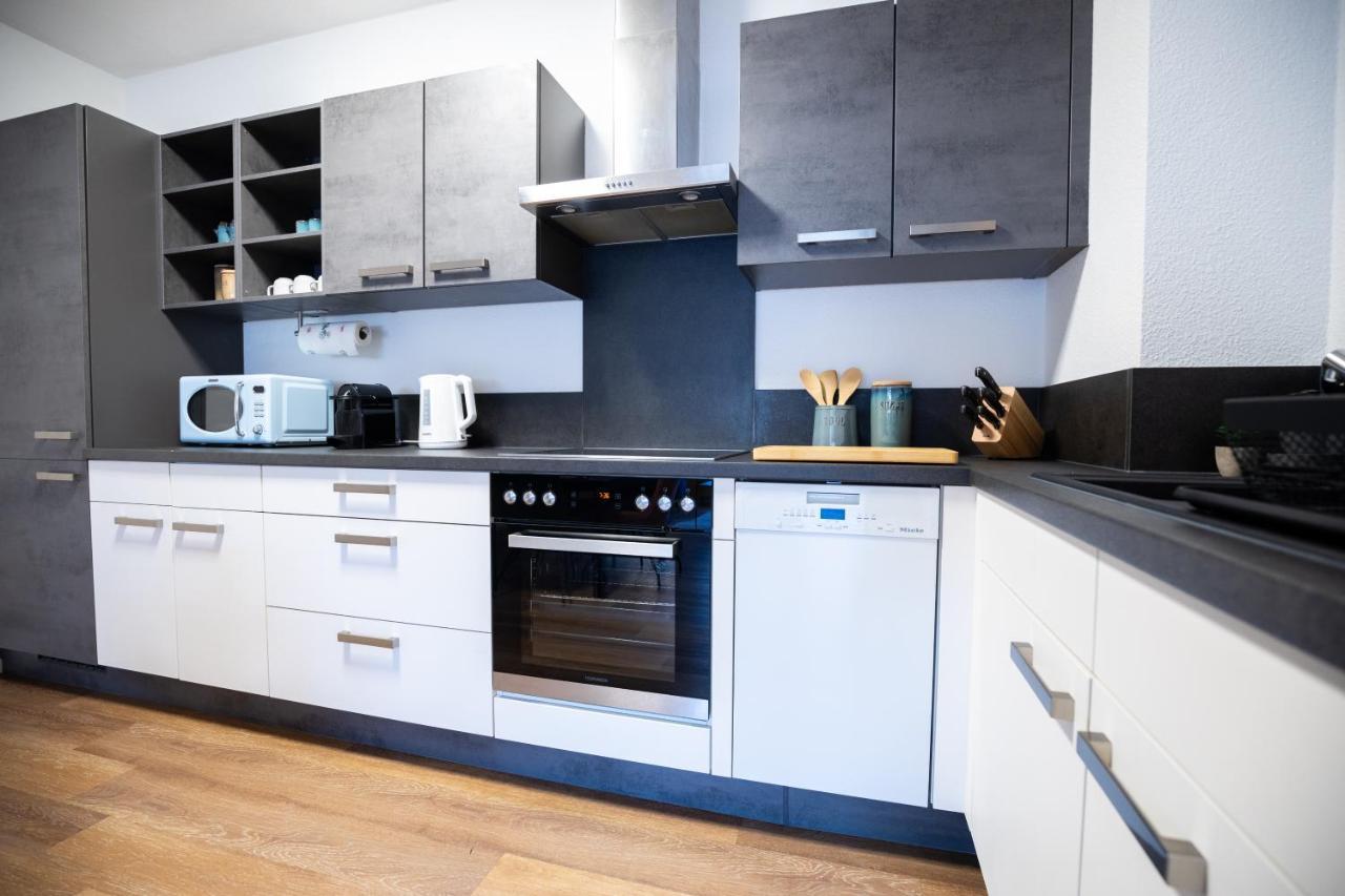Design-Ferienwohnung In Bad Neuenahr: Platz Fuer 4, Kueche, Wifi, Netflix Ngoại thất bức ảnh
